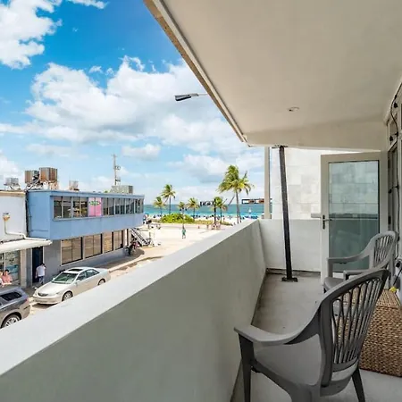 The Purple Pelican Beachfront With Ocean Balcony Unit 5